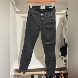 FRAME denim le skinny de Jeanne crop in size 25